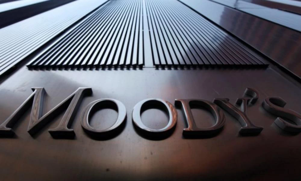 Moody's: Θα ξεπεράσει το σοκ η ελληνική οικονομία